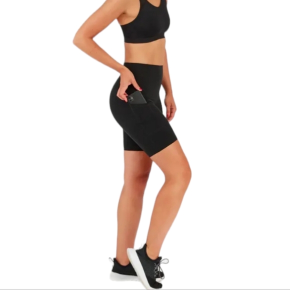 SPANX Women's Every Wear Bike Shorts With Small Pocket Very Black Size Medium - Picture 15 of 16